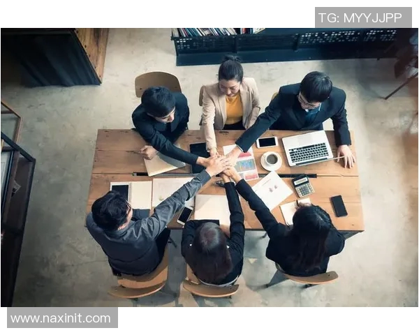 重庆羽毛球队意识对比分析揭示团队协作与个人表现的深层关系 重庆羽毛球队意识对比分析揭示团队协作与个人表现的深层关系