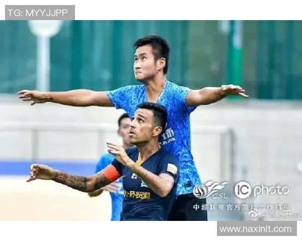 王伟独家揭秘足球技巧与战术心得分享助你提升球技与比赛表现 王伟独家揭秘足球技巧与战术心得分享助你提升球技与比赛表现